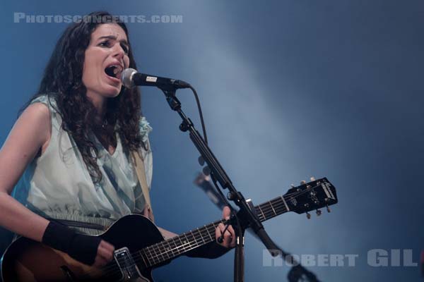 YAEL NAIM - 2011-06-24 - PARIS - Hippodrome de Longchamp - Yael Naim